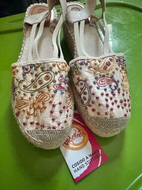 Hand-Stitched Embroidered Cream Espadrille Flats